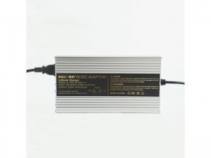 NABIJACKA NA LI Bateria 48V 8A - MOTOE-NAB-LI-4